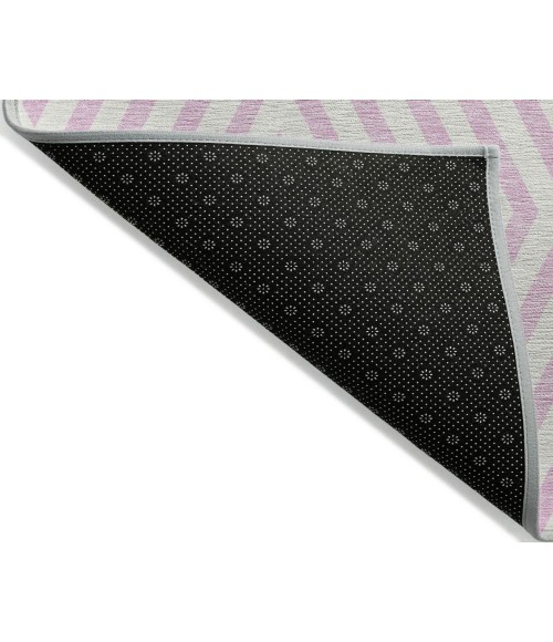 Chantille ACN550 Pink 2'6" x 3'10" Rug