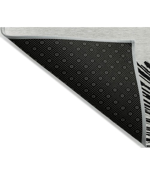 Chantille ACN642 Black 2'6" x 3'10" Rug