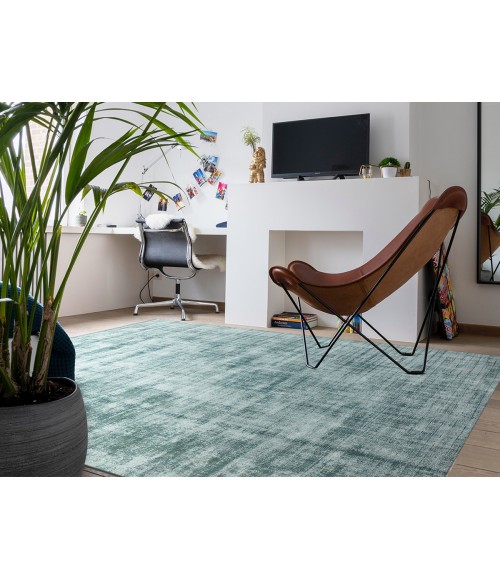 Amer Affinity Londyn Sea Hand-Woven Viscose Area Rug 5' x 8'