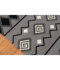 Amer Artifacts ARI-2 Satillo Dove Gray Area Rug 2 ft. X 3 ft. Rectangle