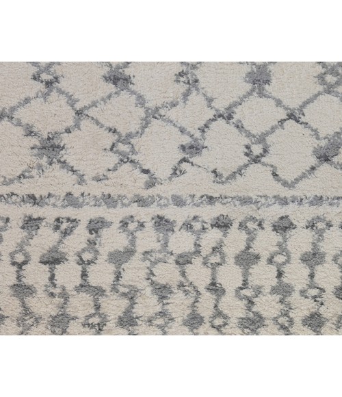 Aspen Arra Ivory/Gray Geometric Area Rug