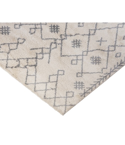 Aspen Emara Ivory/Gray Geometric Area Rug
