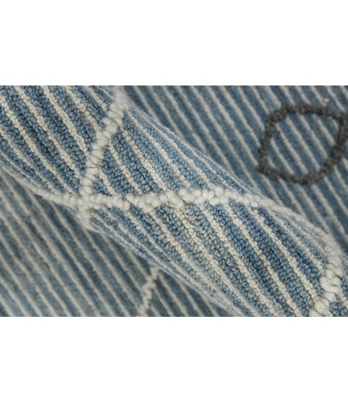 Amer Berlin Lanmore Blue Hand-Hooked Wool Area Rug 8'x10'