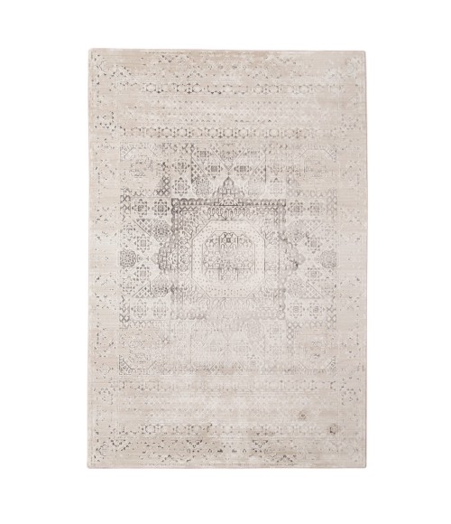 Amer Cambridge Leyland Platinum Polyester Area Rug 2'x3'3"