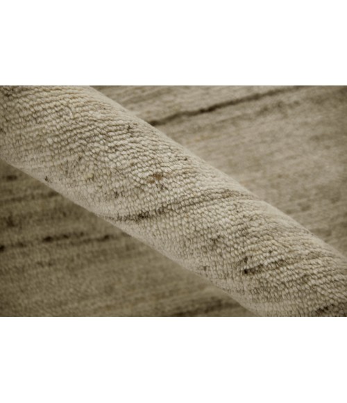 Amer Heaven Lumia Ivory Hand-Woven Wool Area Rug 2'x3'