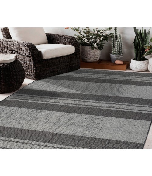Maryland Blessy Silver Striped Indoor/Outdoor Area Rug