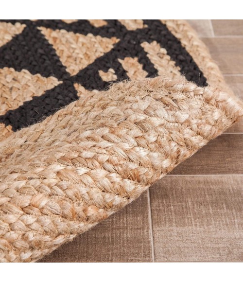 Anji Mountain Pippin Black & Tan Jute Rug Anji Mountain 6' Round Pippin Black & Tan Jute Rug