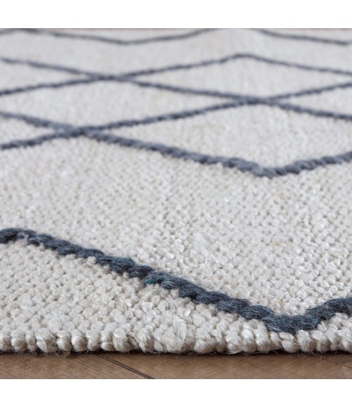 Anji Mountain Kingston Ivory With Gray/Blue Diamond Rug Anji Mountain 8' x 10' Kingston Ivory with Gray/Blue Diamond Rug