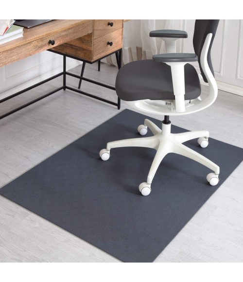 Anji Mountain 36" x 48" Beluga Gray Patterned 1/4" Rug'd Chair Mat ®