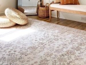 Perfect Guide to Decorating Your Home With Antique Rugs