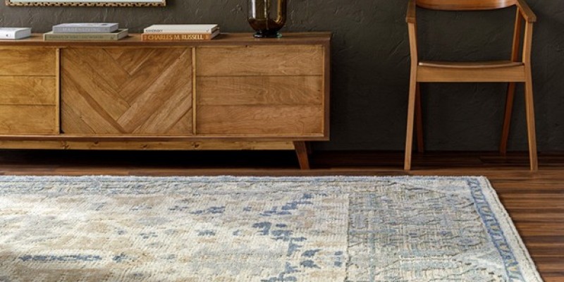 Taking Out Creases, Bumpy Areas, and Wrinkles from a Rug Taking Out Creases, Bumpy Areas, and Wrinkles from a Rug