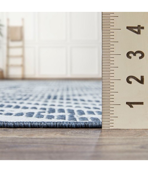 Loomaknoti Breyleigh Calitrah Blue/Cream EB005 5 ft. 3 in. X 7 ft. 3 in. Rectangle Rug