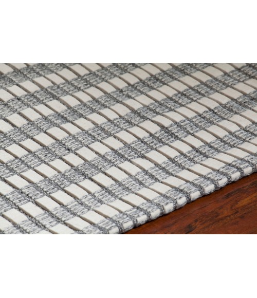 Chandra GISELA GIS-38900 5 ft. X 7 ft. 6 in. Rect. Rug
