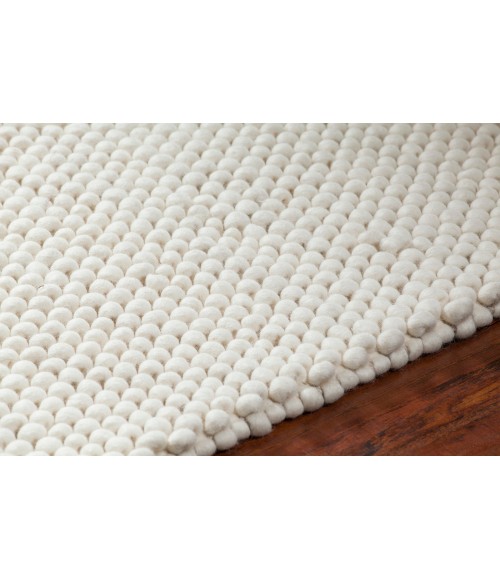 Chandra QUINA QUI-42900 5 ft. X 7 ft. 6 in. Rect. Rug
