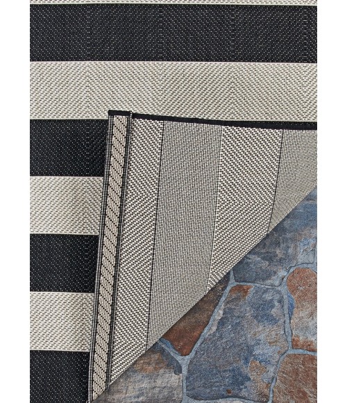 Couristan Afuera Yacht Club 4' x 6' Onyx/Ivory Area Rug