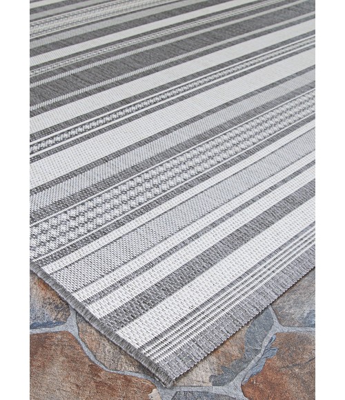 Couristan Recife Gazebo Stripe 9' Round Champ/Grey Area Rug