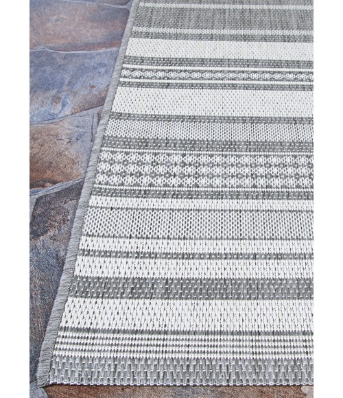 Couristan Recife Gazebo Stripe 9' Round Champ/Grey Area Rug