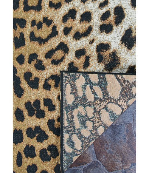 Dolce Area Rug Couristan Dolce Amur Leopard 4' x 6' New Gold Area Rug