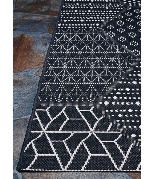 Couristan Afuera Anode 2' x 4'  Current Area Rug