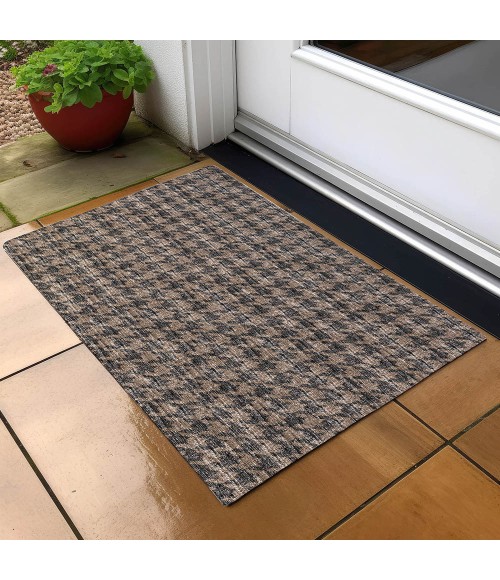 Dalyn Indoor/Outdoor Hinton HN1 Chocolate Washable 1'8" x 2'6" Rug