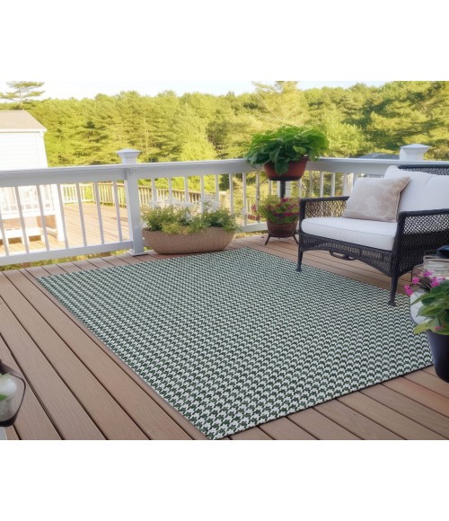 Dalyn Indoor/Outdoor Hinton HN1 Green Washable 8' x 10' Rug