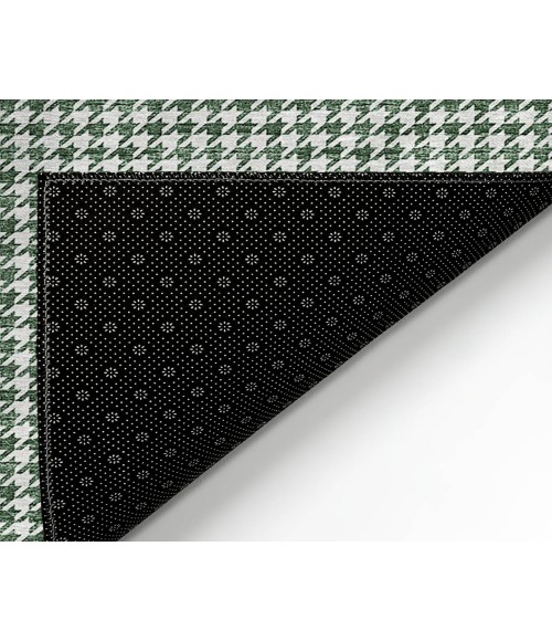 Dalyn Indoor/Outdoor Hinton HN1 Green Washable 8' x 10' Rug