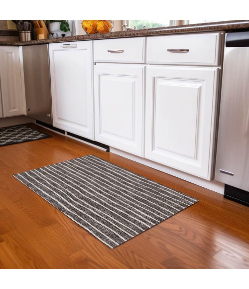 Dalyn Indoor/Outdoor Laidley LA1 Chocolate Washable 1'8" x 2'6" Rug