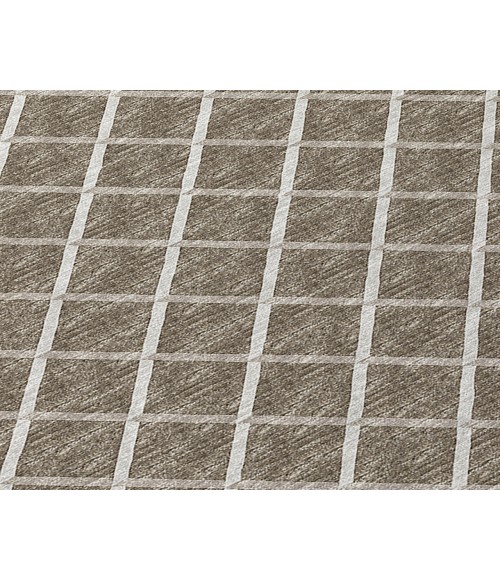 Dalyn Indoor/Outdoor York YO1 Taupe Washable 3' x 5' Rug