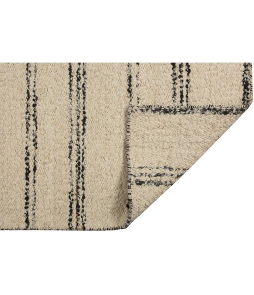 Harounian Arizona White-Black AZ-01 6 ft. X 9 ft. Rectangle Rug