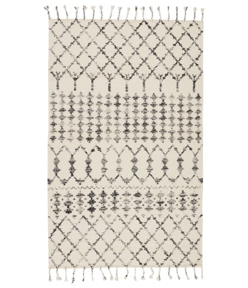 Jaipur Living Riot Handmade Geometric Ivory/ Black Area Rug (5'X8')