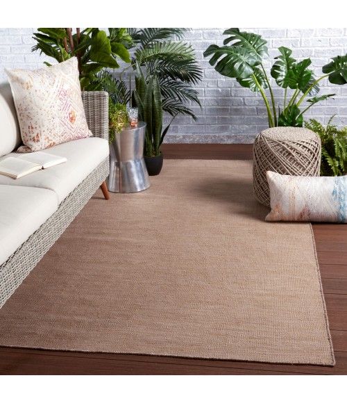 Jaipur Living Sunridge Indoor/ Outdoor Solid Tan Area Rug (5'X8')