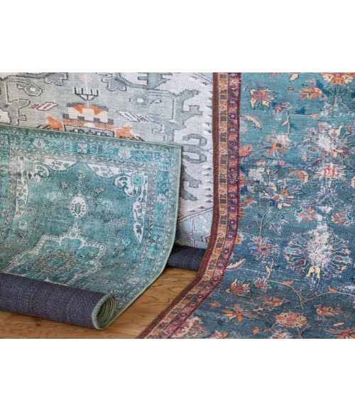 HBL06 Yasha Rug Kate Lester + Jaipur Living Yasha Floral Blue/ Red Area Rug 5'X7'6"