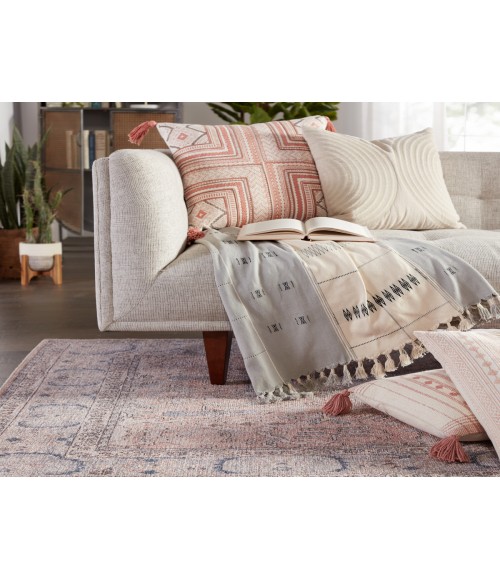 Jaipur Living Kadin Medallion Pink/ Blue Area Rug (9'X12')