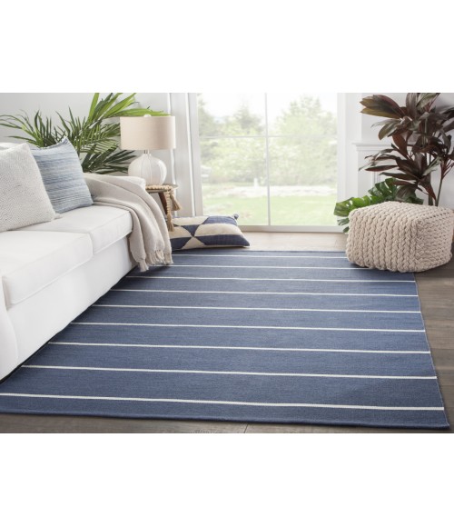Jaipur Living Corbina Indoor/ Outdoor Stripe Dark Blue/ Ivory Area Rug (2'X3')