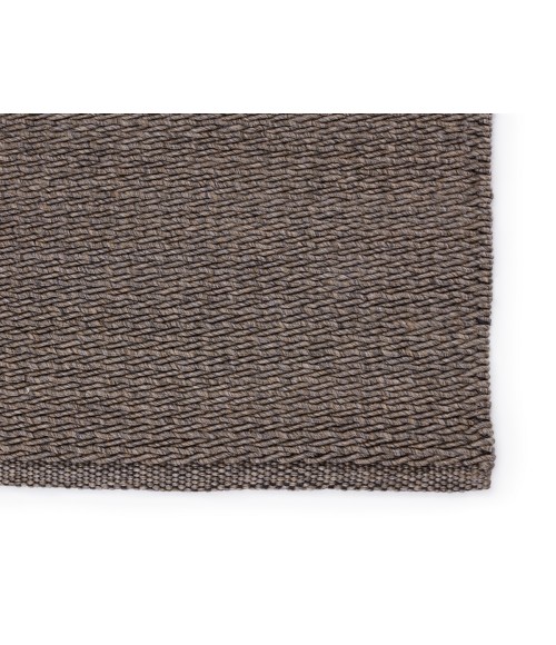 Jaipur Living Ryker Indoor/ Outdoor Solid Brown/ Gray Area Rug (4'X6')
