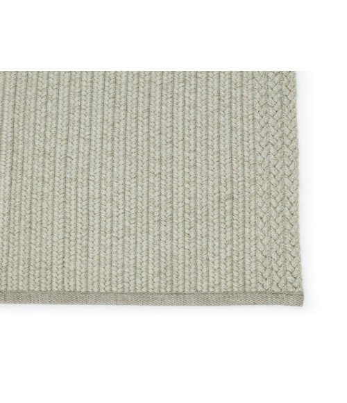 Jaipur Living Sven Indoor/ Outdoor Solid Light Gray Runner Rug (2'6"X8')
