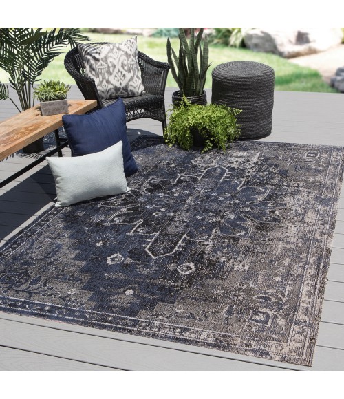 POLARIS RUG Jaipur Living Isolde Indoor/ Outdoor Medallion Blue/ Black Runner Rug (2 8"X10 )