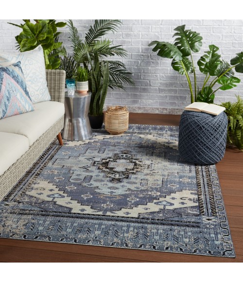 Jaipur Living Cicero Indoor/ Outdoor Medallion Blue/ Gray Area Rug (7'6"X9'6")