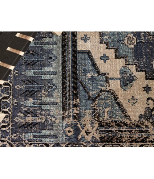 Jaipur Living Cicero Indoor/ Outdoor Medallion Blue/ Gray Area Rug (7'6"X9'6")