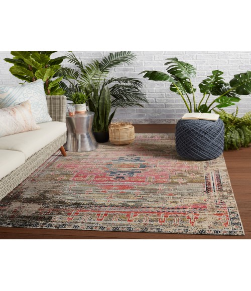 Jaipur Living Cicero Indoor/ Outdoor Medallion Pink/ Taupe Area Rug (2'X3')