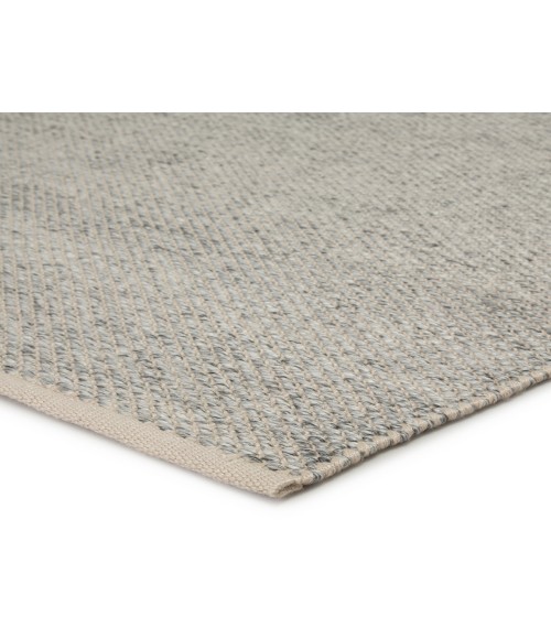 Jaipur Living Lamanda Indoor/ Outdoor Solid Light Gray/ Ivory Runner Rug 3'X10'