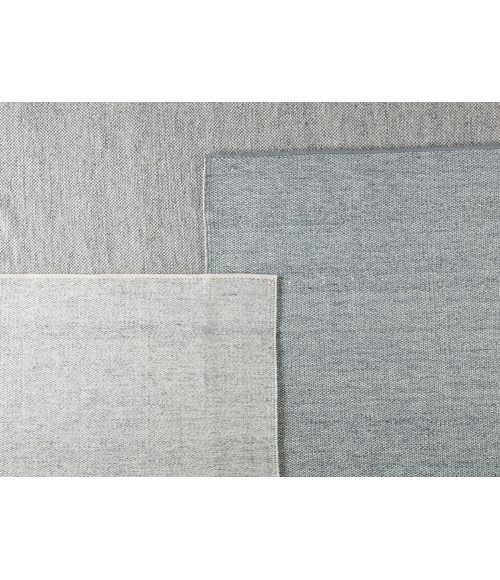 Jaipur Living Lamanda Indoor/ Outdoor Solid Light Gray/ Ivory Runner Rug 3'X10'