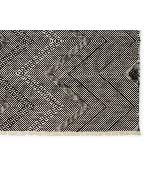 STR02 Galexia Rug Jaipur Living Galexia Handmade Tribal Black/ Cream Area Rug 5'X8'