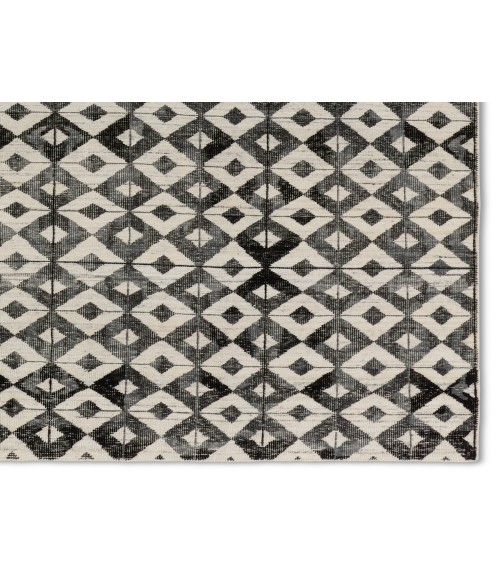 Jaipur Living Tessera By Verdehome Black Rug TSS03 3 ft. X 10 ft. Rnr Runner - Rugs Town Jaipur Living Tessera By Verdehome Black TSS03 3 ft. X 10 ft. Rnr Runner Rug