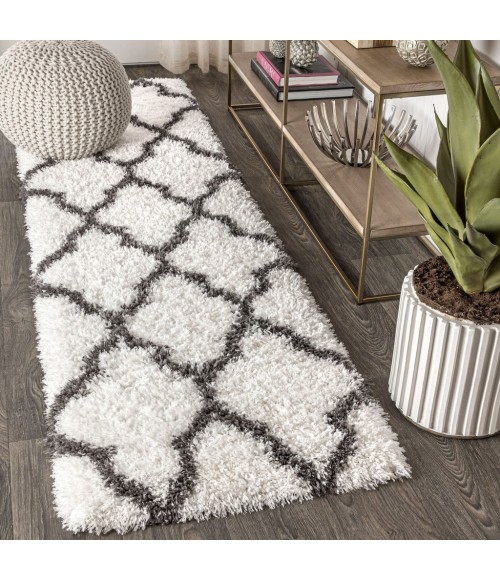 ALASKA SHAG Area Rug Marrakesh Shag Trellis Ivory/Charcoal 2 ft. x 8 ft. Runner Rug