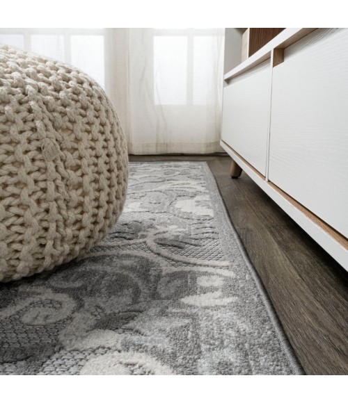 Lucena Modern Medallion High-Low Light Gray/Ivory 2 ft. x 8 ft. Indoor/Outdoor Runner Rug