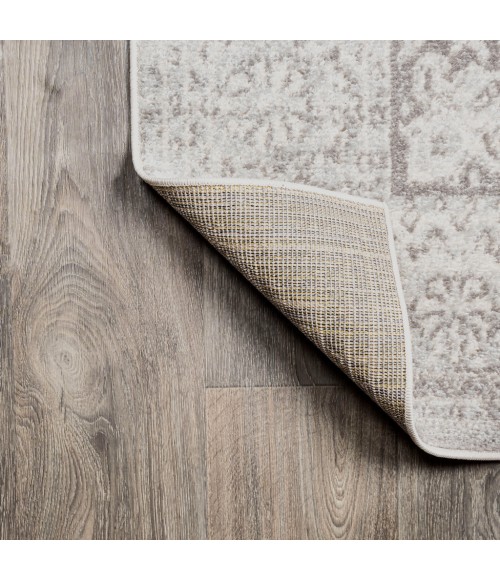BOHEMIAN FLAIR Area Rug Scala Ornate Bohemian Medallion Gray/Cream 2 ft. x 8 ft. Runner Rug