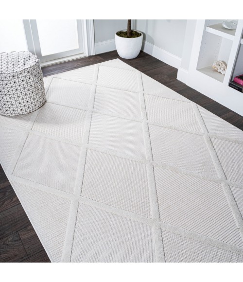 Salines Diamond Trellis Ivory 4 ft. x 6 ft. Indoor/Outdoor Area Rug