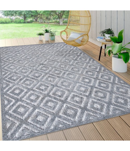 Portmany Neutral Diamond Trellis Dark Gray 4 ft. x 6 ft. Indoor/Outdoor Area Rug