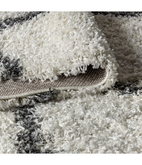 MERCER SHAG Area Rug Mercer Shag Plush Tassel Moroccan Geometric Trellis Cream/Grey 4 ft. x 6 ft. Area Rug